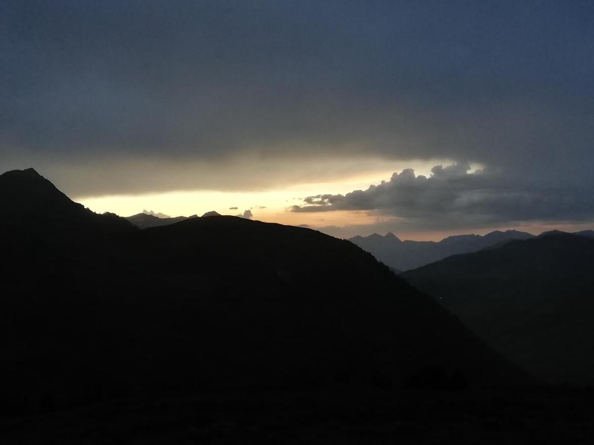 Chambres Et Tables D'Hotes Le Choton A Nono - Col Du Joly Beaufortain โอตลุซ ภายนอก รูปภาพ