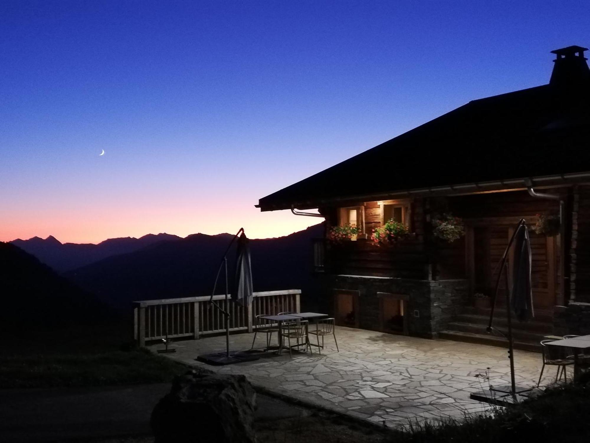 Chambres Et Tables D'Hotes Le Choton A Nono - Col Du Joly Beaufortain โอตลุซ ภายนอก รูปภาพ